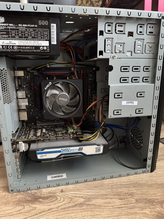 Компютър Ryzen 5 1600x 16GB DDR4 RX 480 8GB DDR5