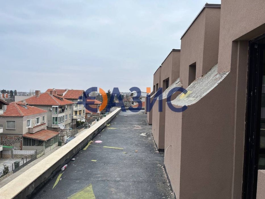 Продава се Заведение в Поморие - 900 кв.м за 624 €/кв.м - Снимка #4
