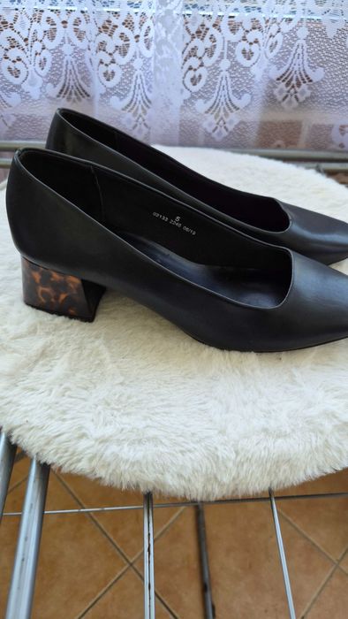 Pantofi eleganți damă M&S Marks & Spencer mărimea 38, toc mediu