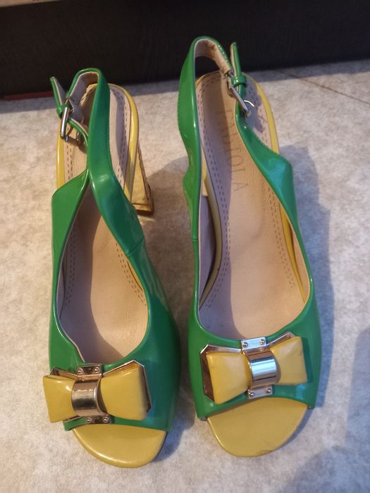 Летние босоножки