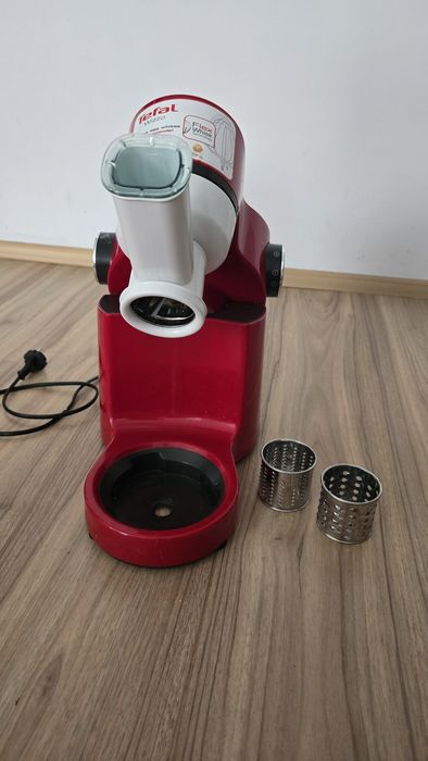 Robot de bucatarie Tefal  1000W PENTRU PIESE DE SCHIMB