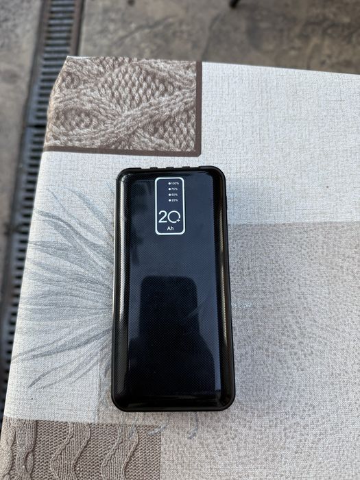 Преносима батерия (Power Bank) 20 000 mAh с вградени кабели