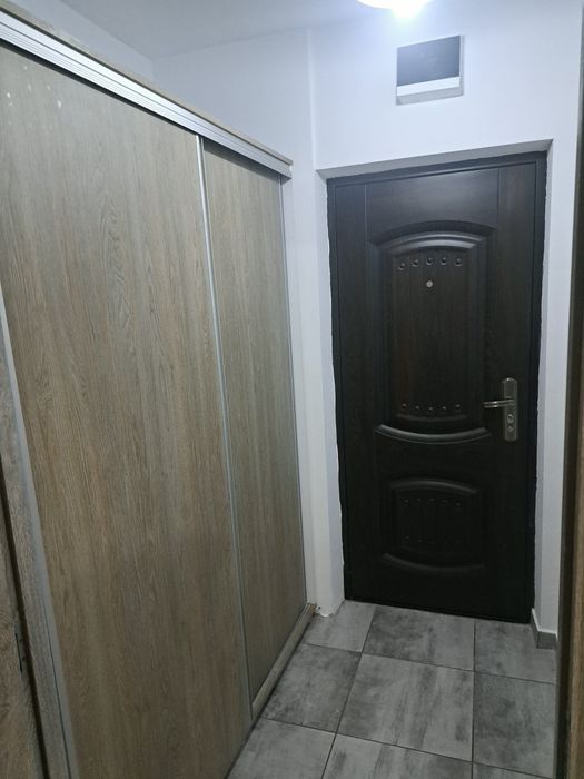 Garsoniera pentru închiriat