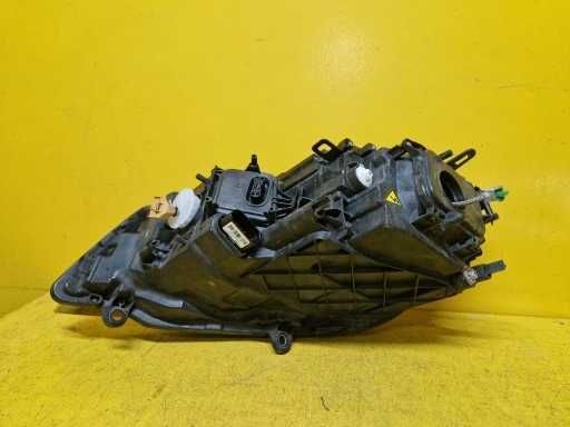 Vw Touareg 7P lift far stanga dreapta faruri xenon adaptiv bi xenon