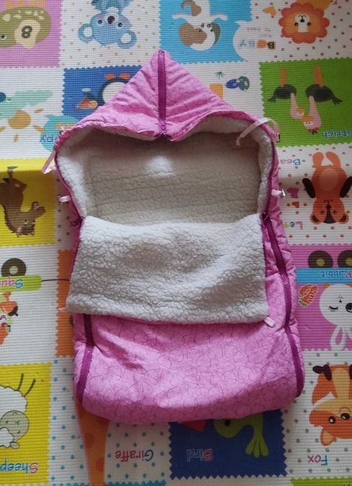 Продам детские  комбинезоны