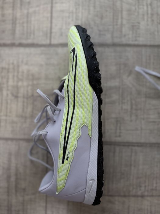 Adidasi Fotbal Nike Phantom Gx Academy TF