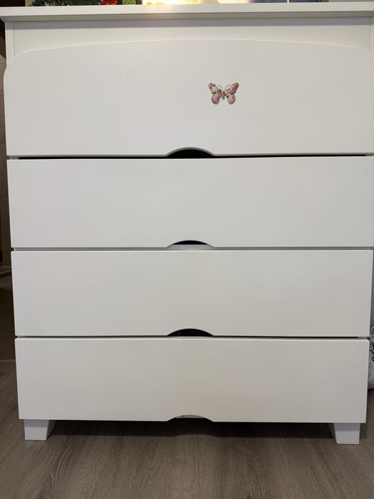 Детско легло с мартак и скрин