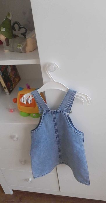 Детска рокля с пеперуда