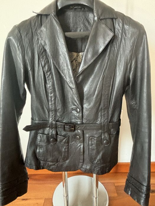 Яке естествена кожа GUESS