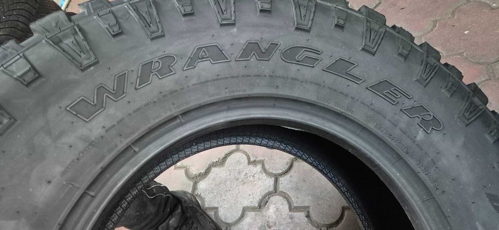 anvelope  Goodyear 285/75/18