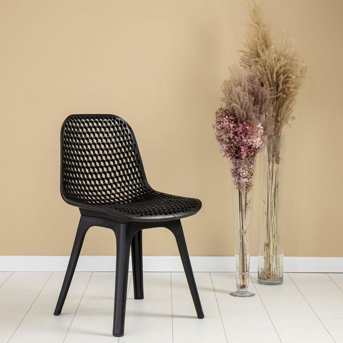 Продаю садовые стулья