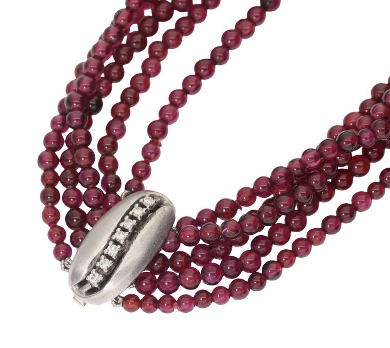 Colier choker din cinci rânduri de granate rhodolite