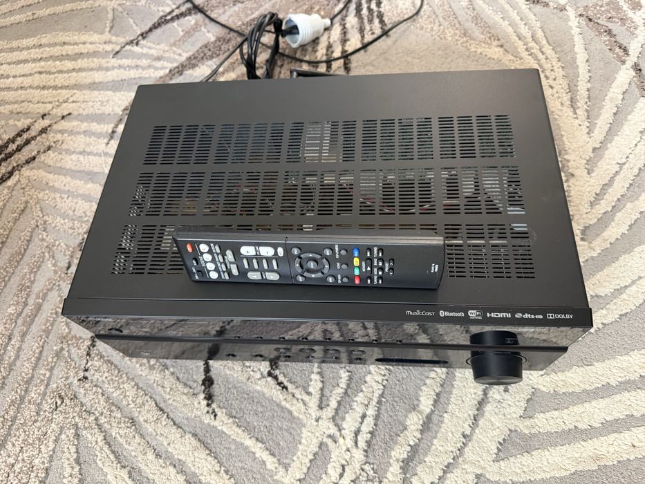 Yamaha RX-V479 Bluetooth Wi-Fi Musiccast