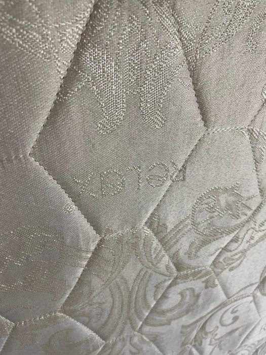 Продам матрас двухспальный