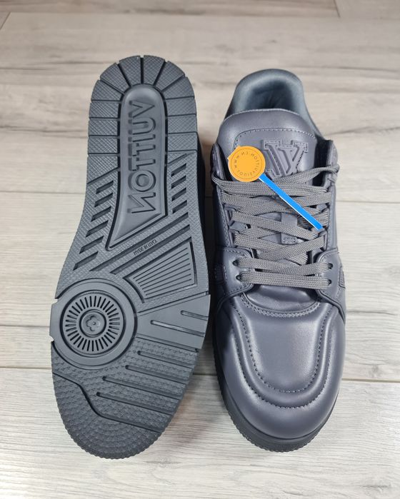 Sneakers-Louis-Vuitton-Gri-Noi-Marimea-43-Poze-Reale-Piele-Naturala-Calitate-Premium