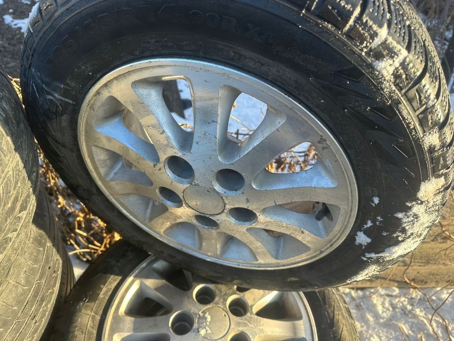 Продам шины с дисками