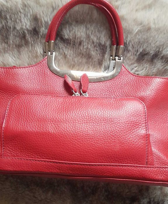 Елегантна дамска чанта от естествена кожа -Made in Italy