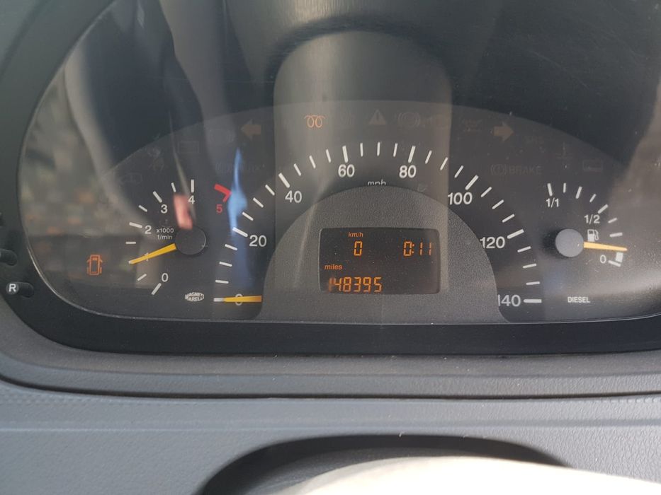 Dezmembrez Mercedes vito euro 4 2005