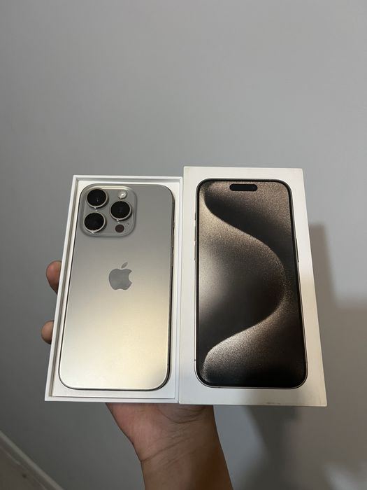 Iphone 15 pro natural titanium