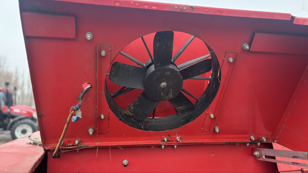 Пресс подборщик New Holland 5070