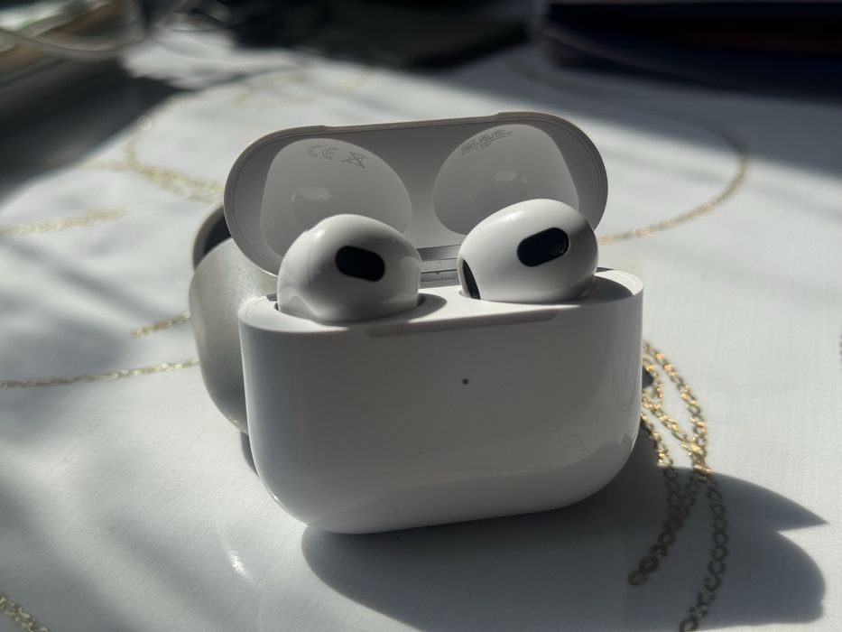 Airpods 3 , чехол в подарок