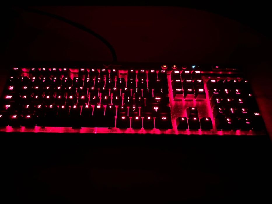 Tastatura Gaming Crosair K70 Cherry MX Blue