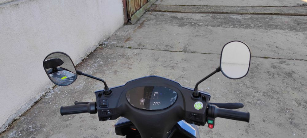 Скутер електрически модел ZG-S 2000W - 60V/20Ahс -възможност за лизинг