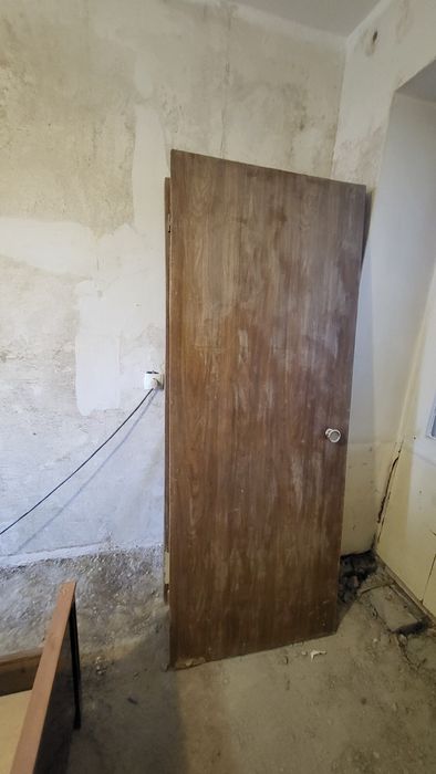 Продам двери межкомнатные