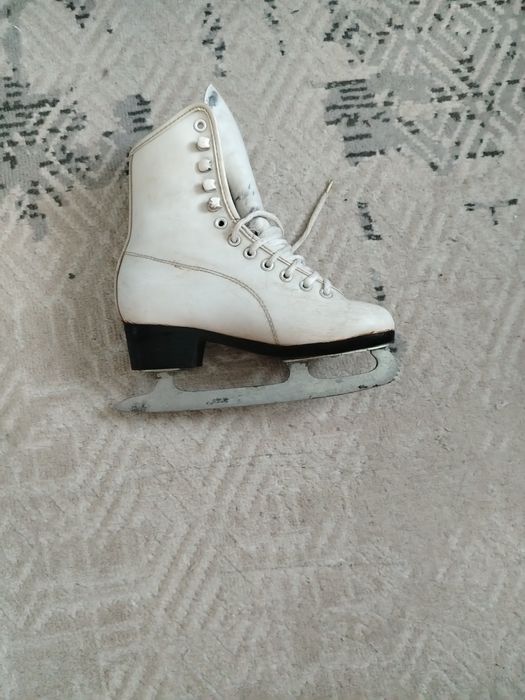 Коньки фигурные детские
