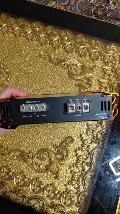 Усилител для сабуфер 600w