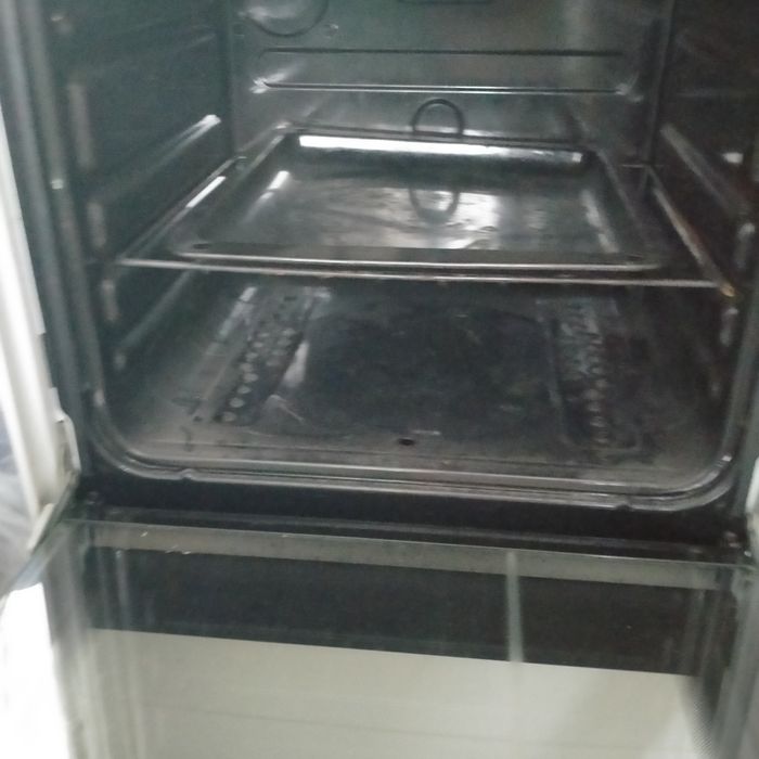 Продам газовую плиту