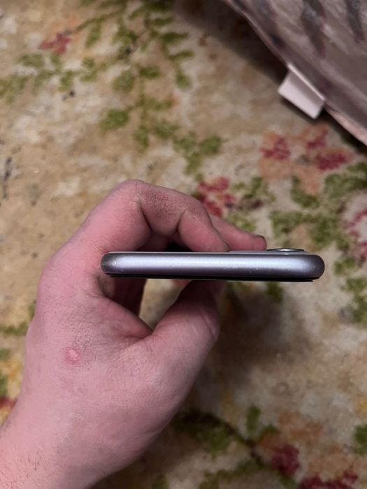 Iphone 11 на 64gb