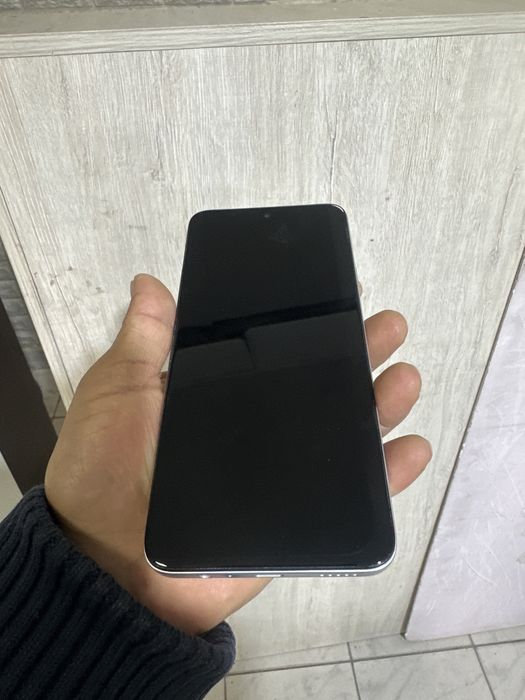 Honor x7c 8+/256 holati idial rasmda bor hamasi akuratni ishlatilgan