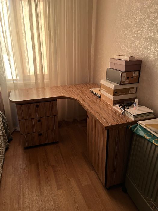 Стол письменный угловой