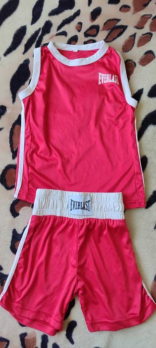 Комплект для боксера, форма, бинты, перчатки, шлем