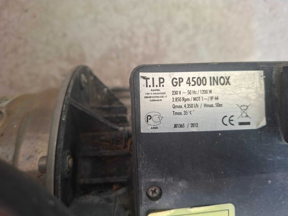 Продавам Пренасима помпа за вода.