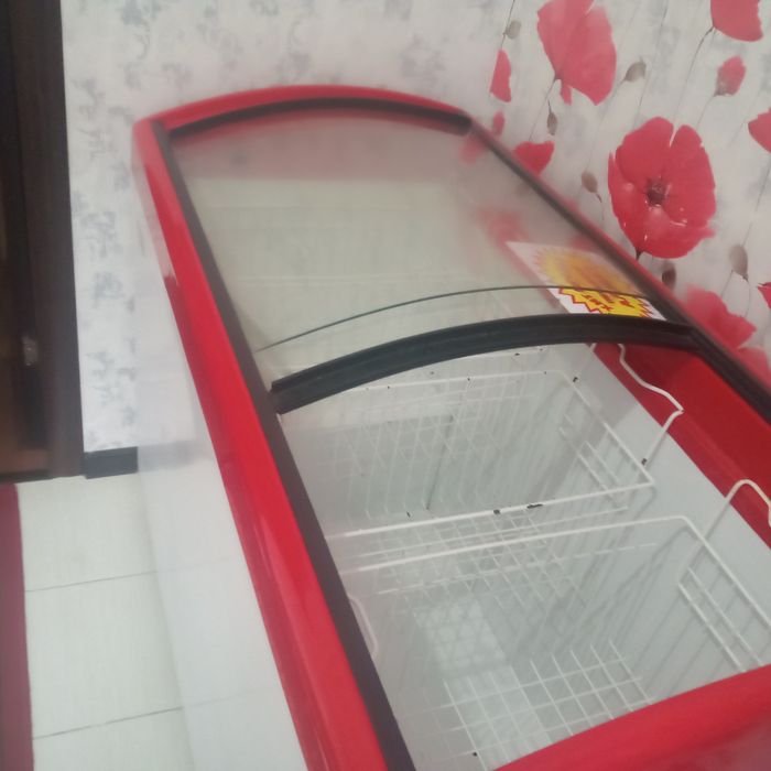 Продам морозильную камеру