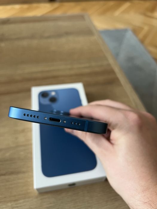 iPhone 13, 128GB – неразличим от нов