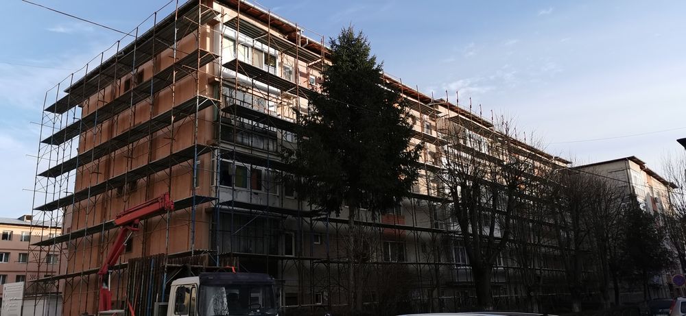 Închiriez schela
