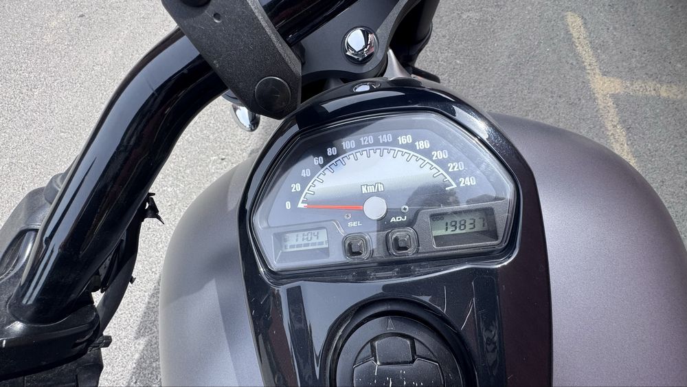 Suzuki intruder M109r