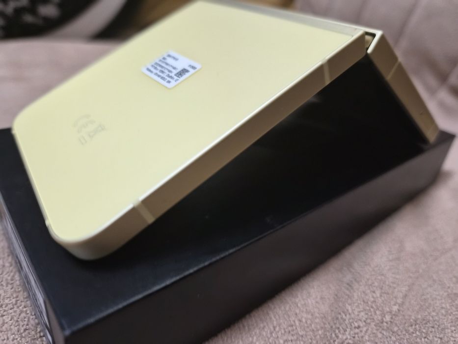 Samsung galaxy flip 6