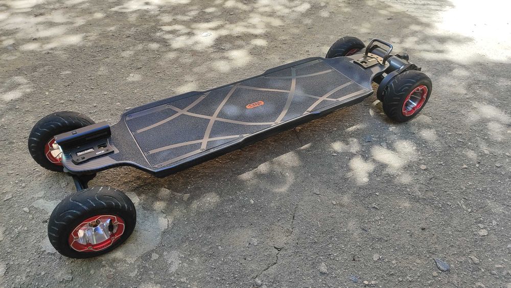 Крутой борд Meepo Hurricane Vaider AT с приводом Geardrive