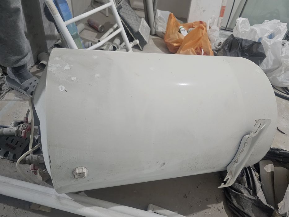 Электрический водонагреватель Garanterm ER80V (Аристон)