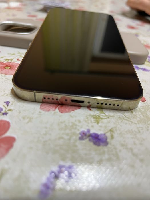 Продам 14 про макс