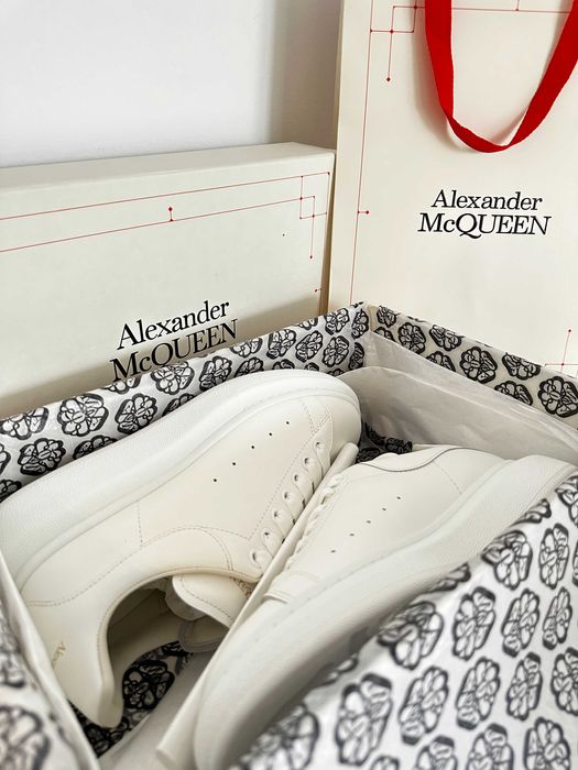 Alexander McQueen Trainers Autentici
