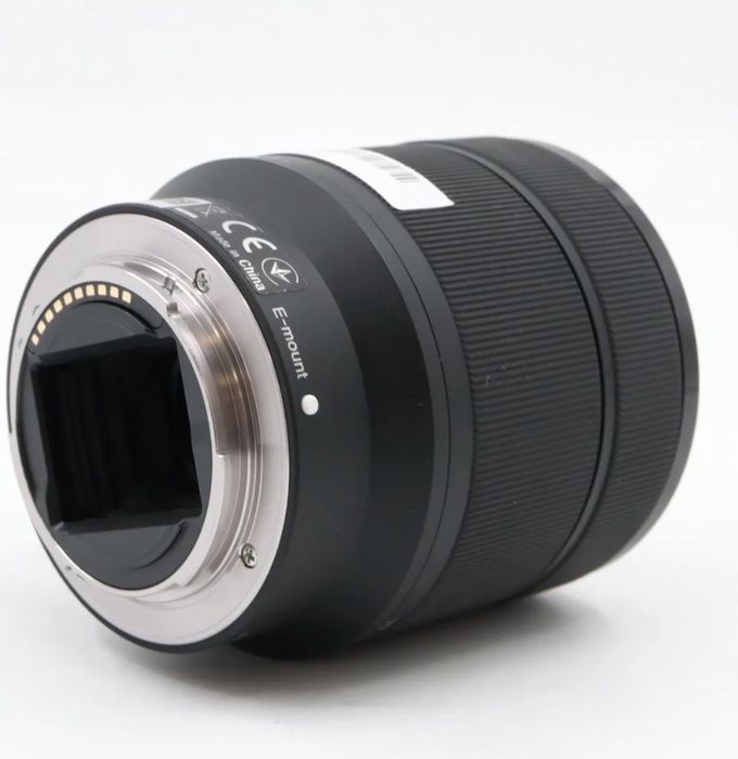 Obiectiv Sony 28-70mm F/3.5-5.6 OSS FE