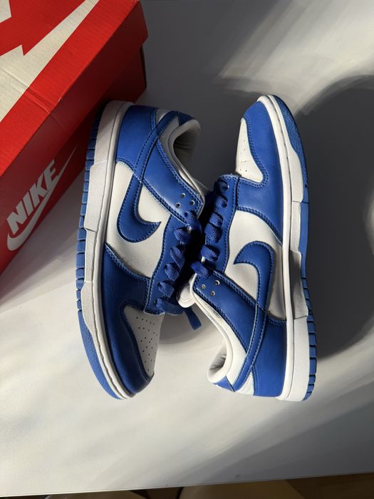 Nike dunk Low Kentucky