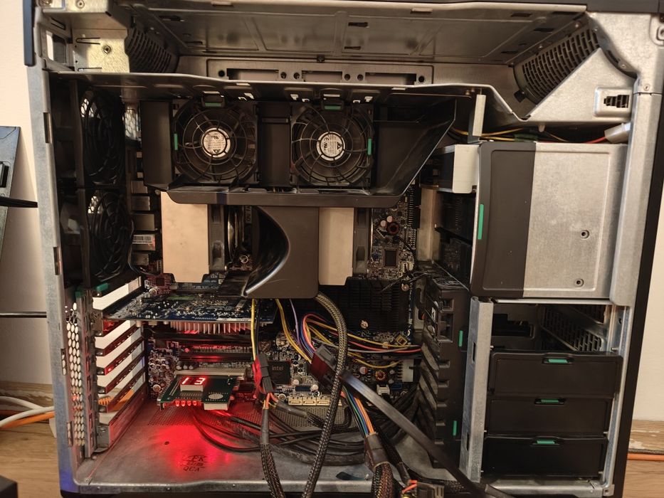 Workstation HP Z800 12 core 24 thread Xeon Lga 1366