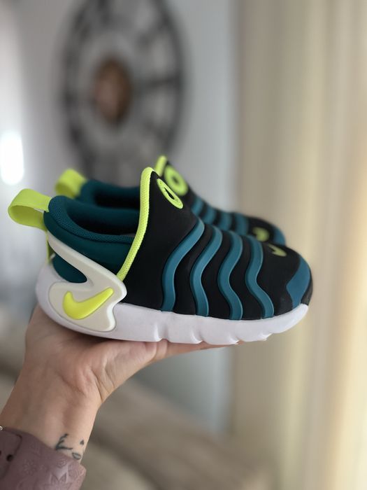 adidasi nike unisex marime 25