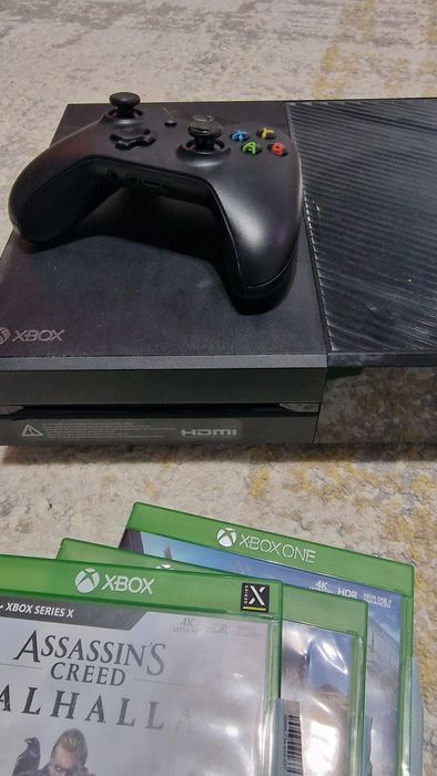Xbox One prima generatie + 3 jocuri incluse – functionala